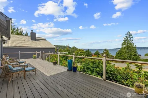 178 Skagit Avenue Camano Island WA 98282