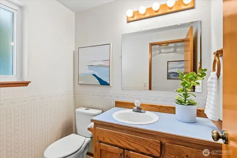 178 Skagit Avenue Camano Island WA 98282