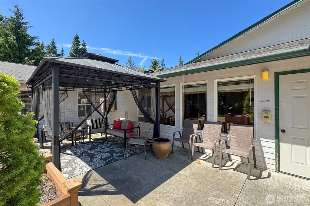 202 Birdsong Lane Port Angeles WA 98362