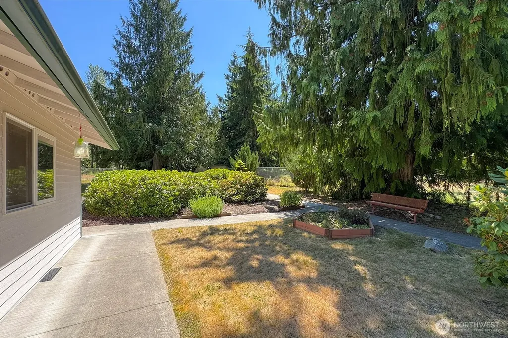 202 Birdsong Lane Port Angeles WA 98362