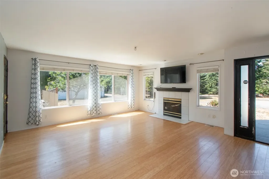 202 Birdsong Lane Port Angeles WA 98362