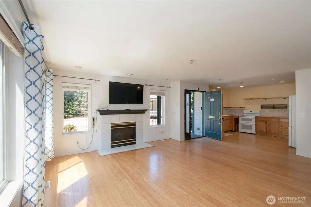 202 Birdsong Lane Port Angeles WA 98362