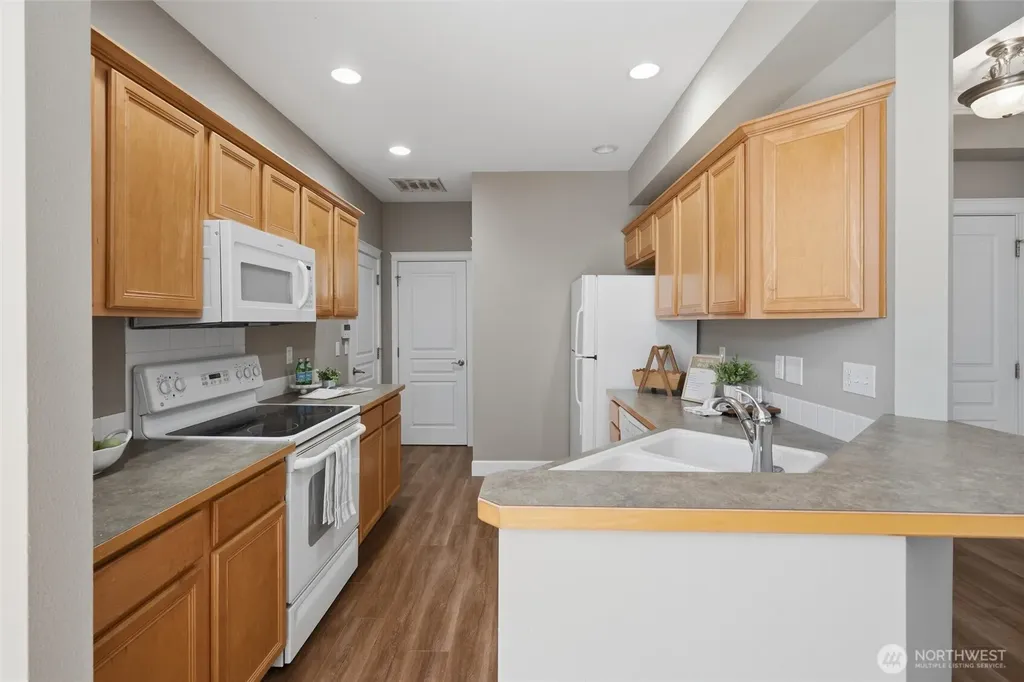 1442 Cottonwood Avenue Fircrest WA 98466