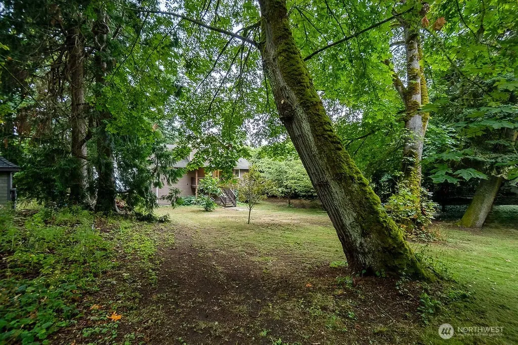 8 W Gedney Way Hat Island WA 98206