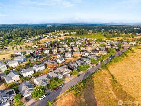 9156 Canal Road SE Yelm WA 98597