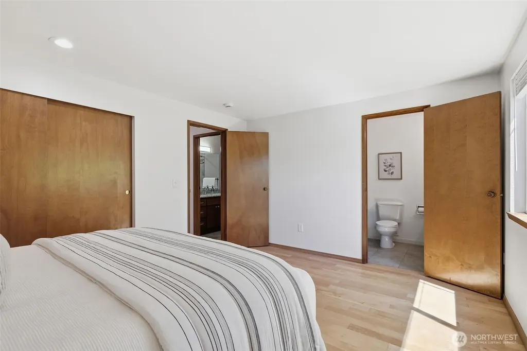 5008 65th Avenue W University Place WA 98467