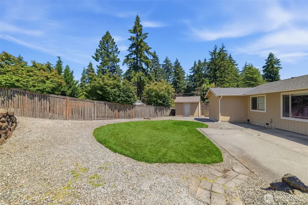 5008 65th Avenue W University Place WA 98467