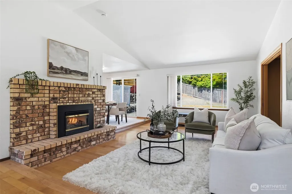 5008 65th Avenue W University Place WA 98467