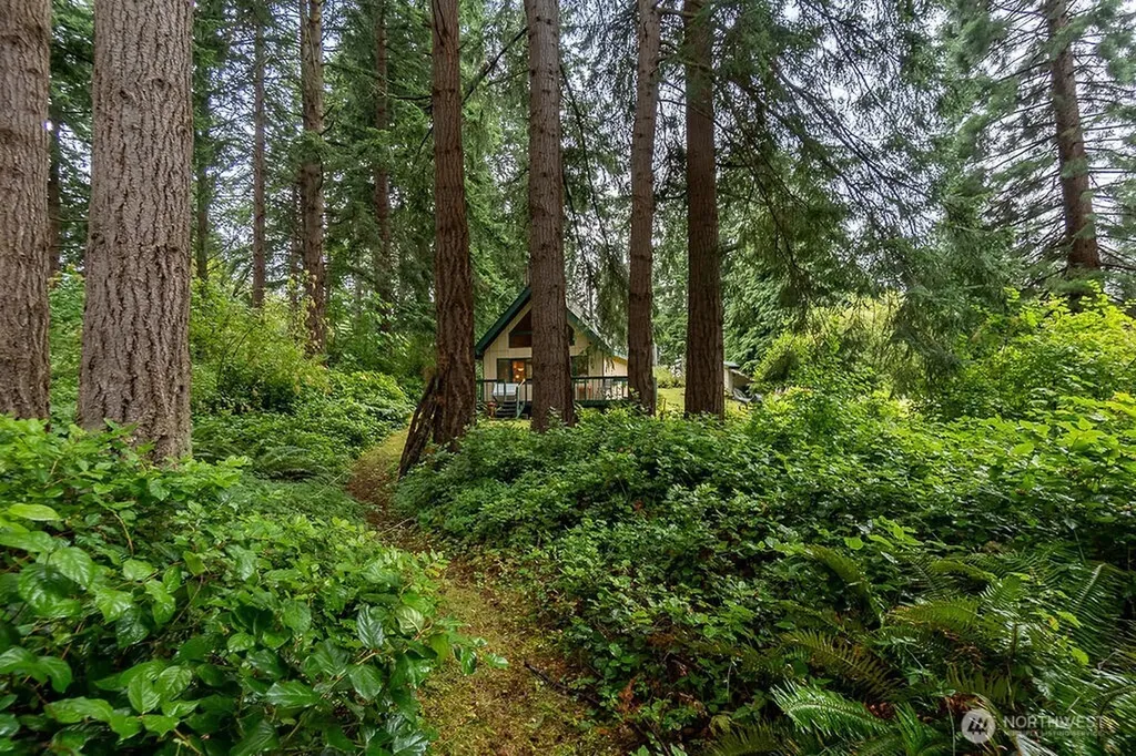 12 B Port Susan Drive Hat Island WA 98206