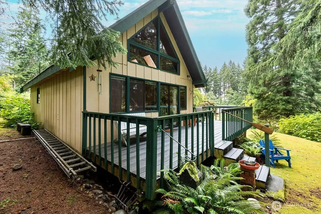 12 B Port Susan Drive Hat Island WA 98206