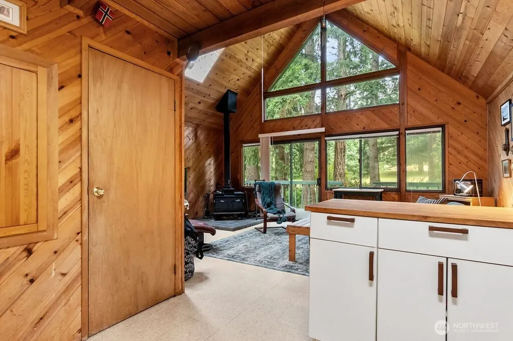 12 B Port Susan Drive Hat Island WA 98206