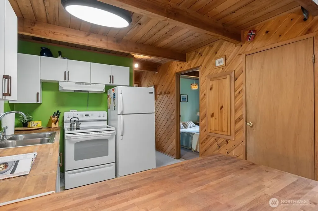 12 B Port Susan Drive Hat Island WA 98206