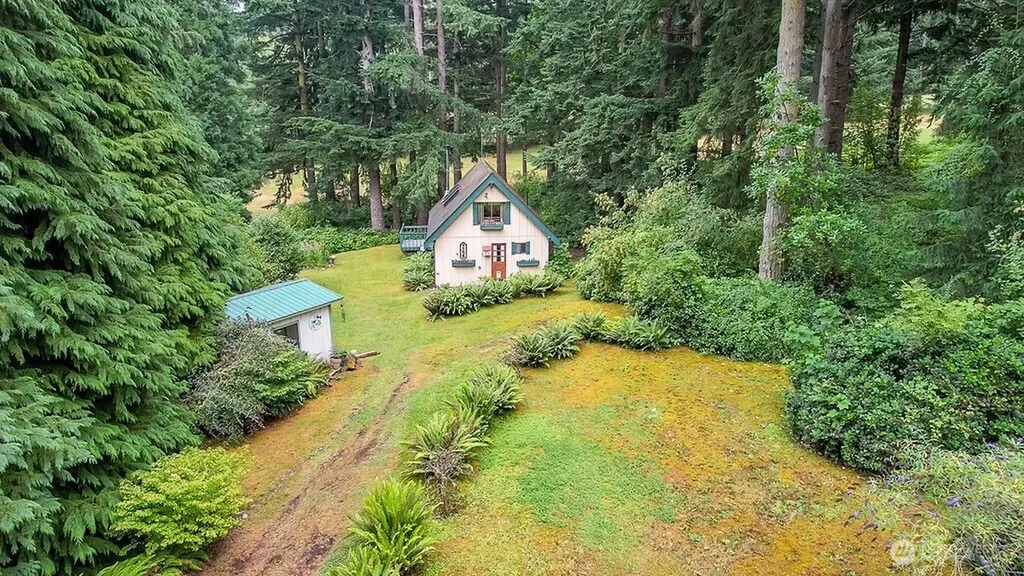 12 B Port Susan Drive Hat Island WA 98206