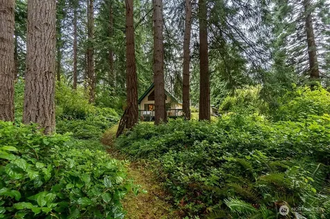12 B Port Susan Drive Hat Island WA 98206