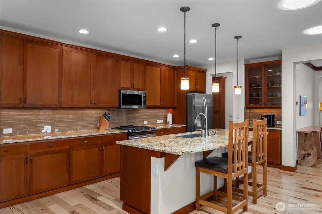 4650 Meriwood Drive NE Lacey WA 98516