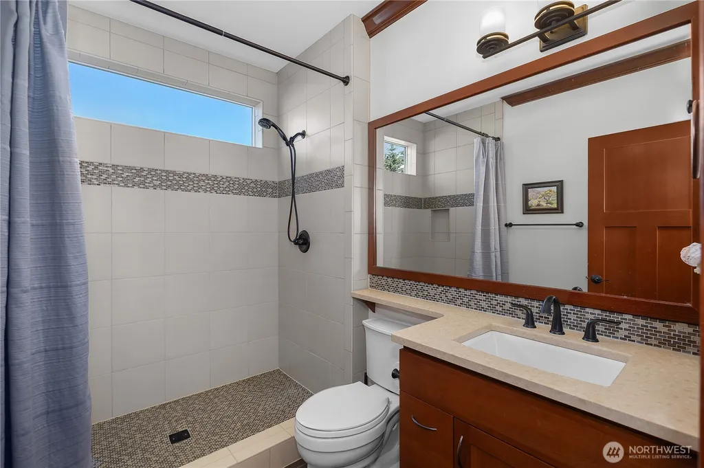 4650 Meriwood Drive NE Lacey WA 98516