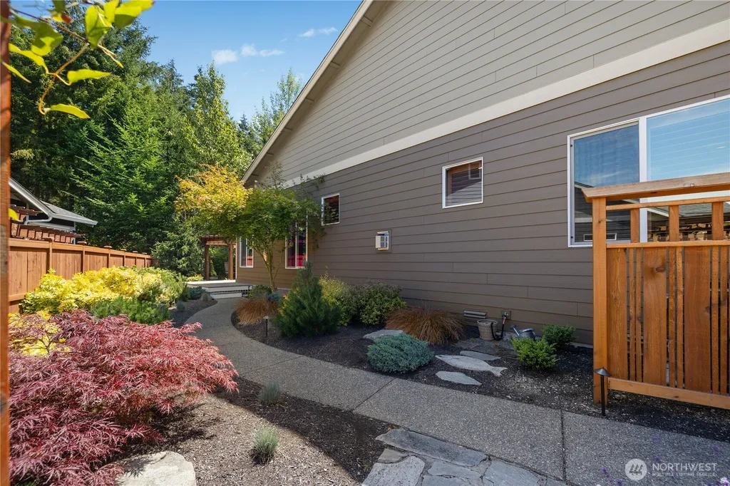 4650 Meriwood Drive NE Lacey WA 98516