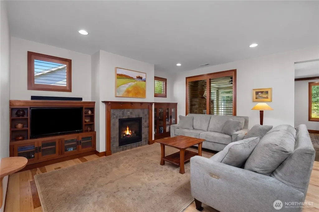 4650 Meriwood Drive NE Lacey WA 98516