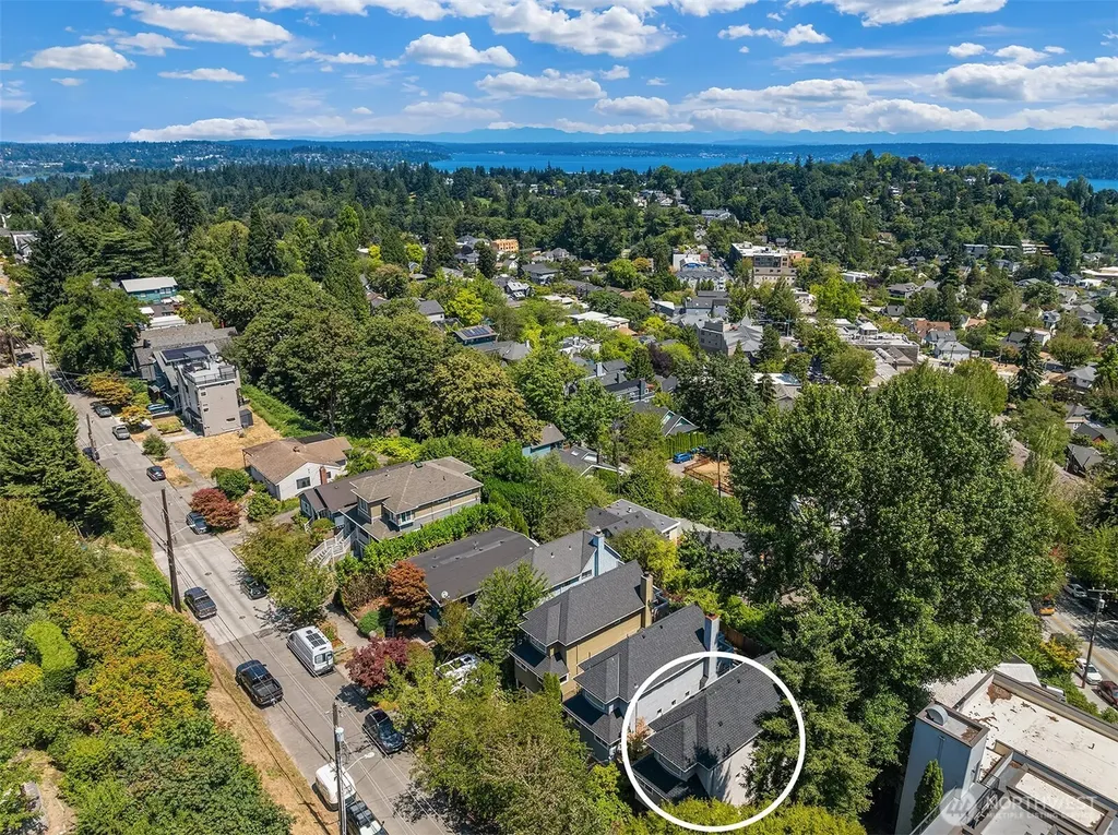 314 25th Avenue E Seattle WA 98112