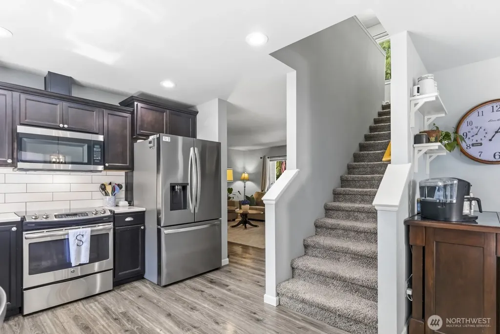 18109 Sundown* Court SE Yelm WA 98597