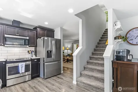 18109 Sundown* Court SE Yelm WA 98597