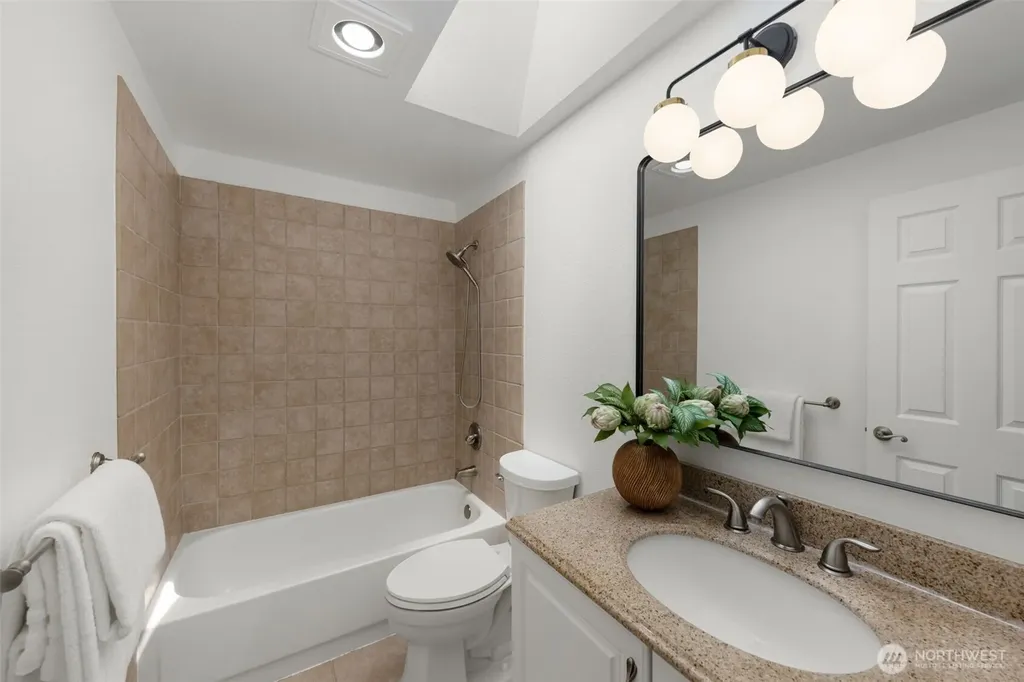 23973 SE 42nd Place Sammamish WA 98029