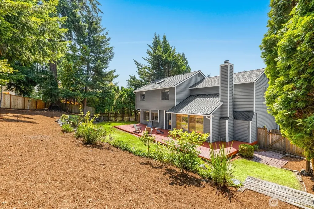 23973 SE 42nd Place Sammamish WA 98029