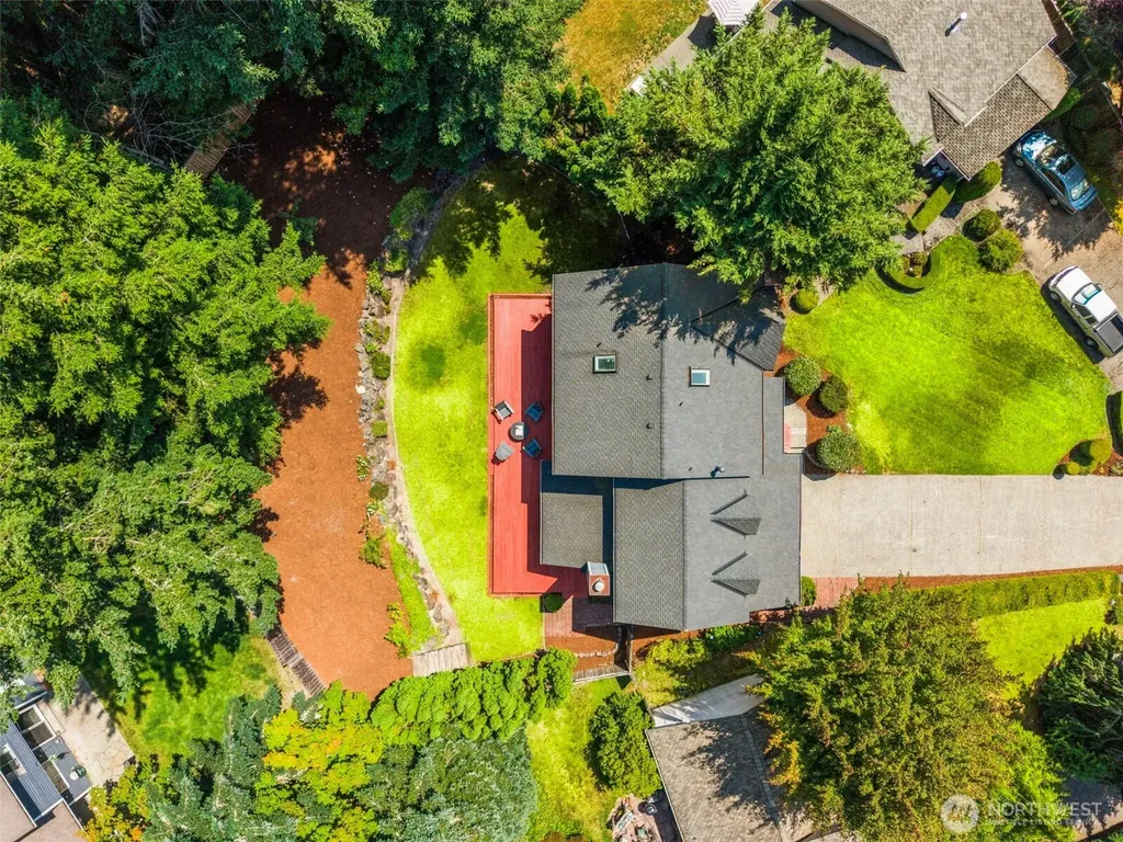 23973 SE 42nd Place Sammamish WA 98029