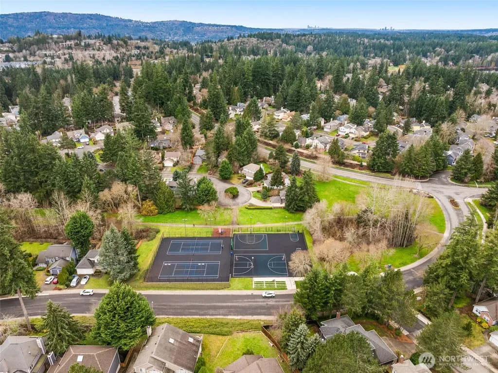 23973 SE 42nd Place Sammamish WA 98029