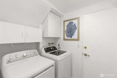 23973 SE 42nd Place Sammamish WA 98029