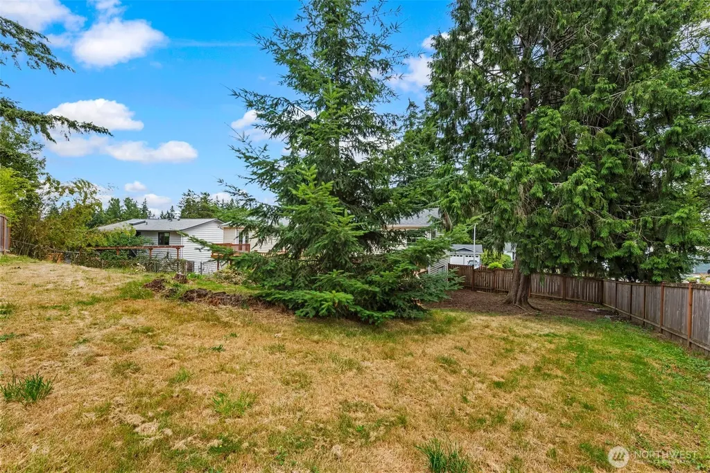 22208 Meridian Avenue S Bothell WA 98021