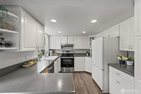 22208 Meridian Avenue S Bothell WA 98021