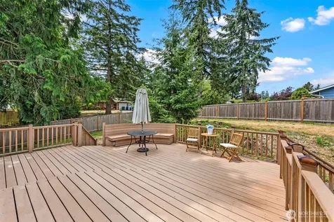 22208 Meridian Avenue S Bothell WA 98021