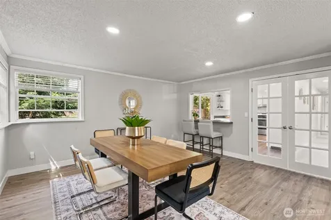22208 Meridian Avenue S Bothell WA 98021