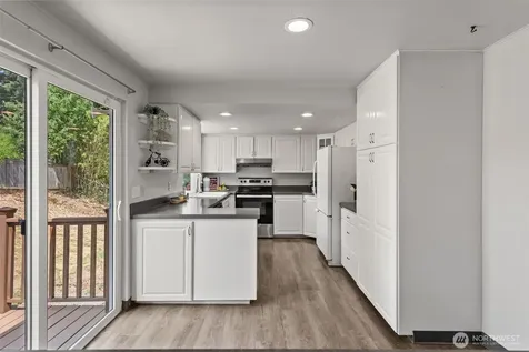 22208 Meridian Avenue S Bothell WA 98021