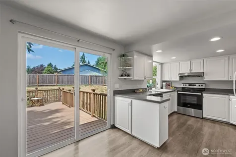 22208 Meridian Avenue S Bothell WA 98021
