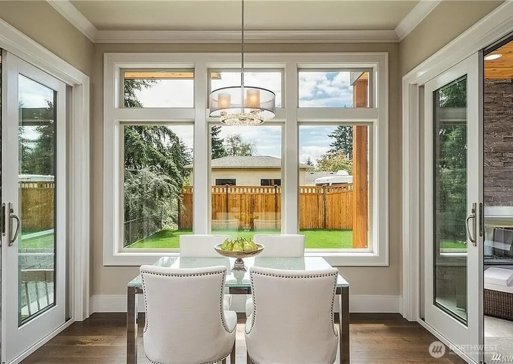 10207 NE 21st Place Bellevue WA 98004