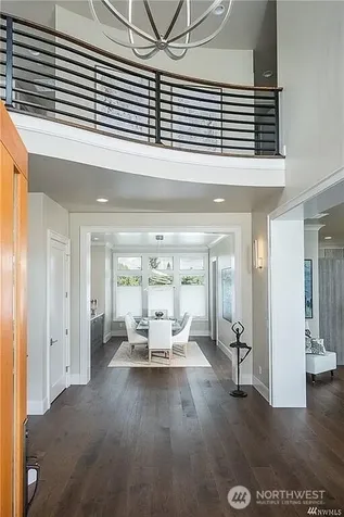 10207 NE 21st Place Bellevue WA 98004