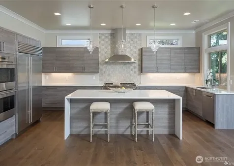 10207 NE 21st Place Bellevue WA 98004