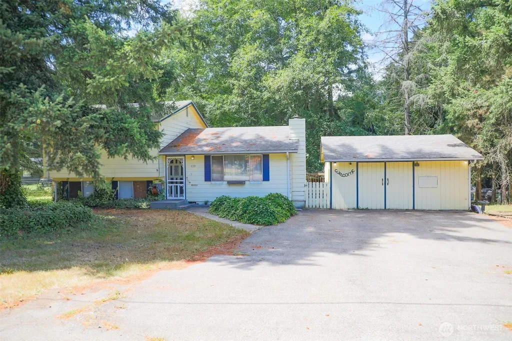 4391 SE Horstman Road Port Orchard WA 98366