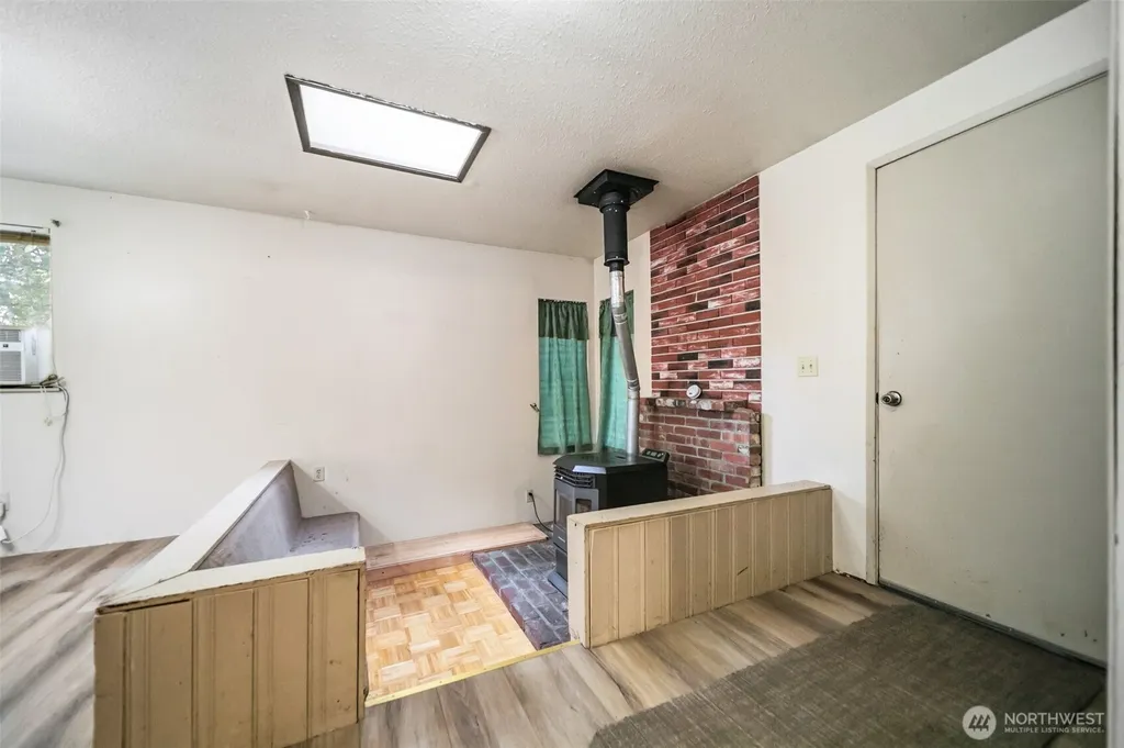 4391 SE Horstman Road Port Orchard WA 98366
