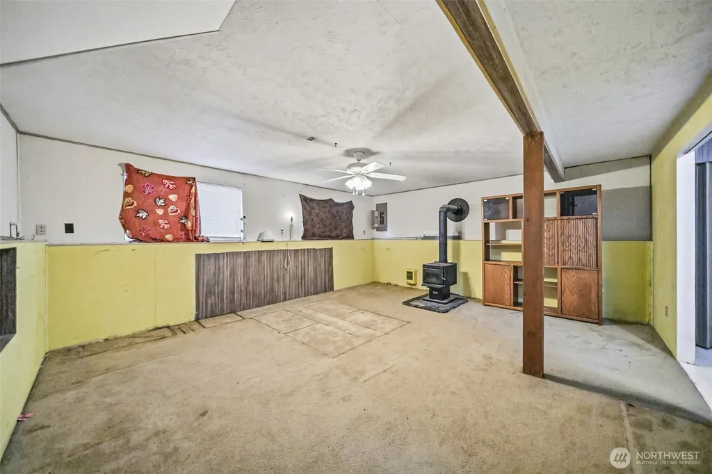 4391 SE Horstman Road Port Orchard WA 98366