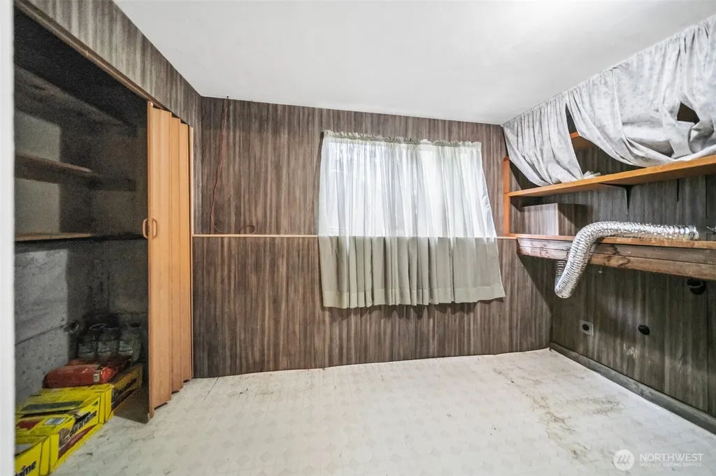 4391 SE Horstman Road Port Orchard WA 98366