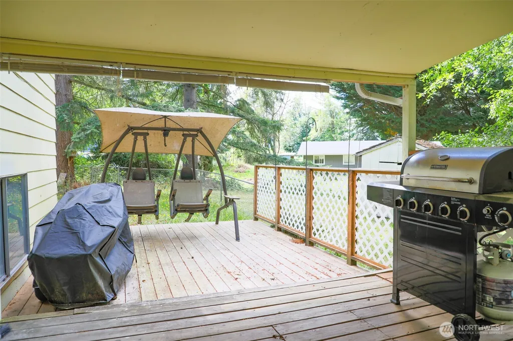 4391 SE Horstman Road Port Orchard WA 98366