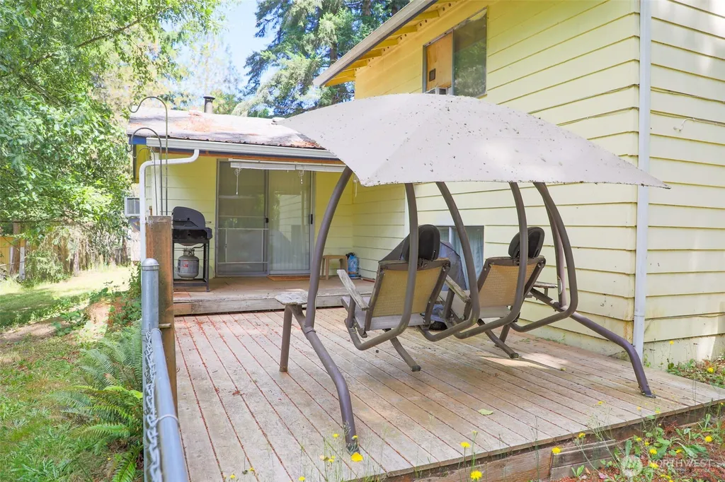 4391 SE Horstman Road Port Orchard WA 98366