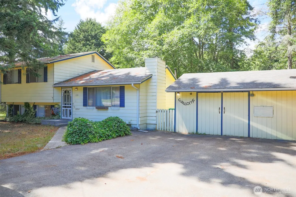 4391 SE Horstman Road Port Orchard WA 98366