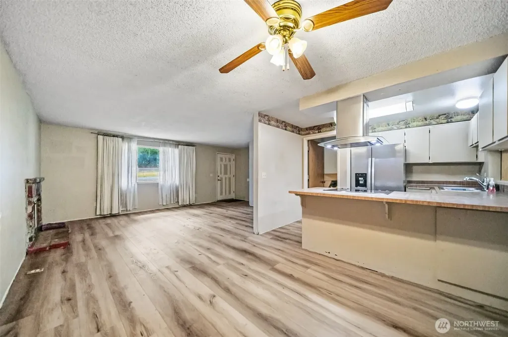 4391 SE Horstman Road Port Orchard WA 98366