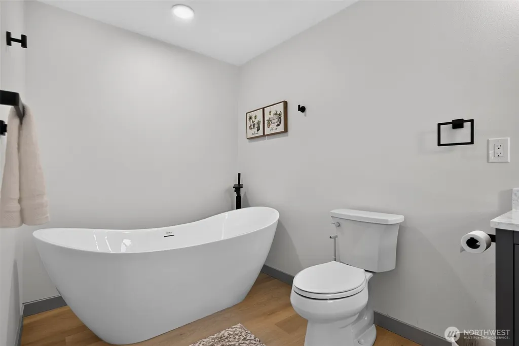 20411 71st Street E Bonney Lake WA 98391