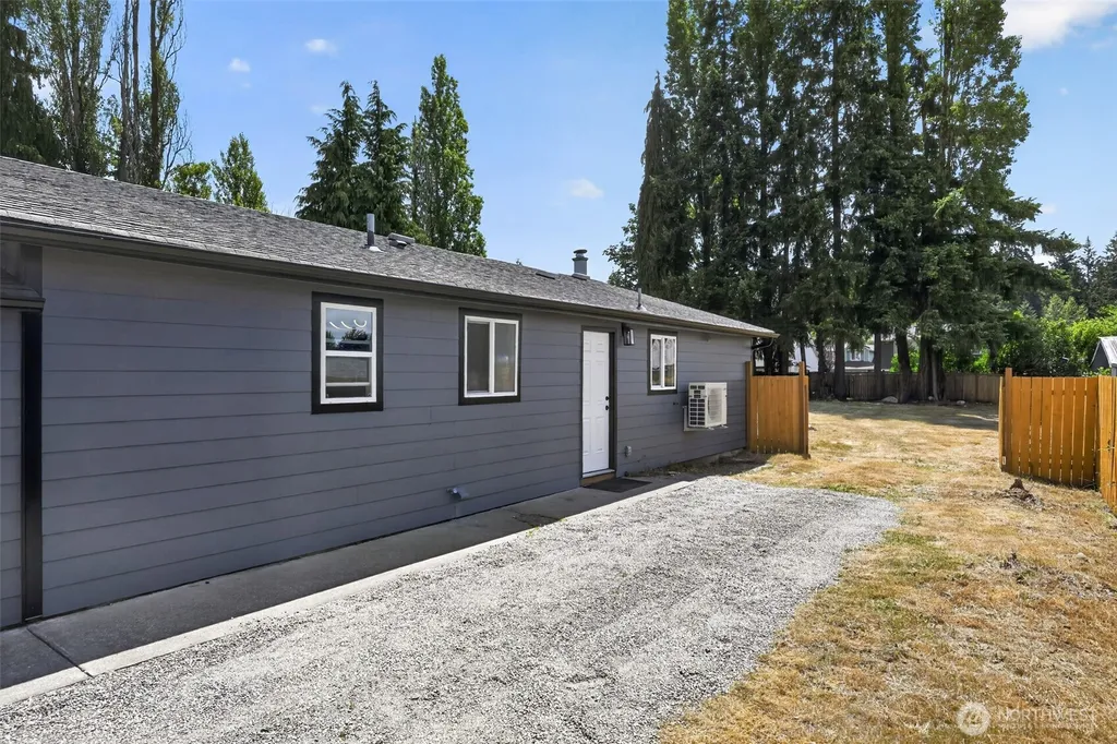 20411 71st Street E Bonney Lake WA 98391