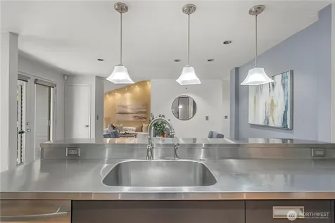 6640 114th Avenue SE Bellevue WA 98006
